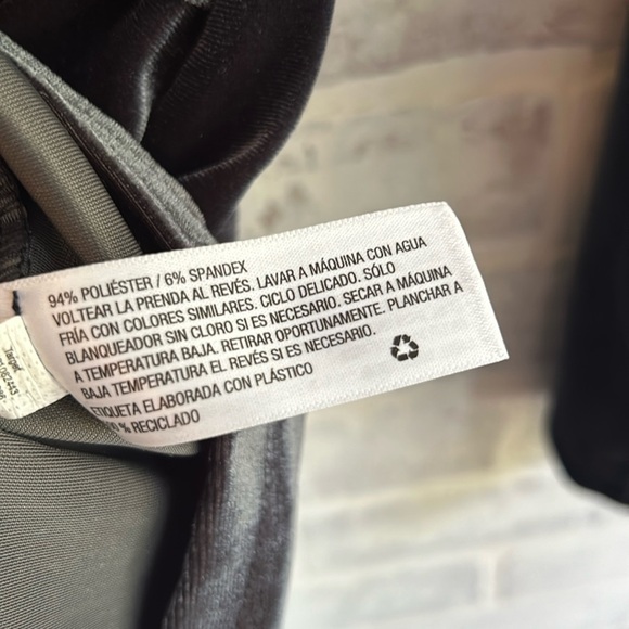 NWT Wild Fable Gray Long Sleeve Soft Velvet Mini Dress V Neck Holiday Womens Sm - Picture 11 of 11